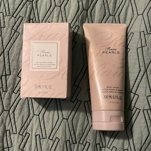 *SALE* Avon Rare Pearls gift set brand new and sealed